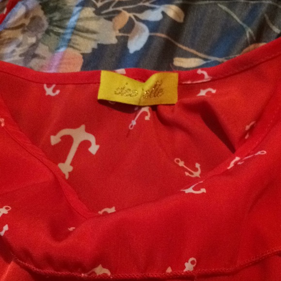 Cute red anchor romper. - Picture 2 of 4